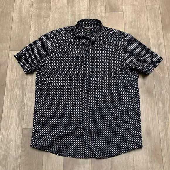 Mens Michael Kors All Over Print‎ Slim Fit Button Down Shortsleeve Casual Shirt - Picture 1 of 8